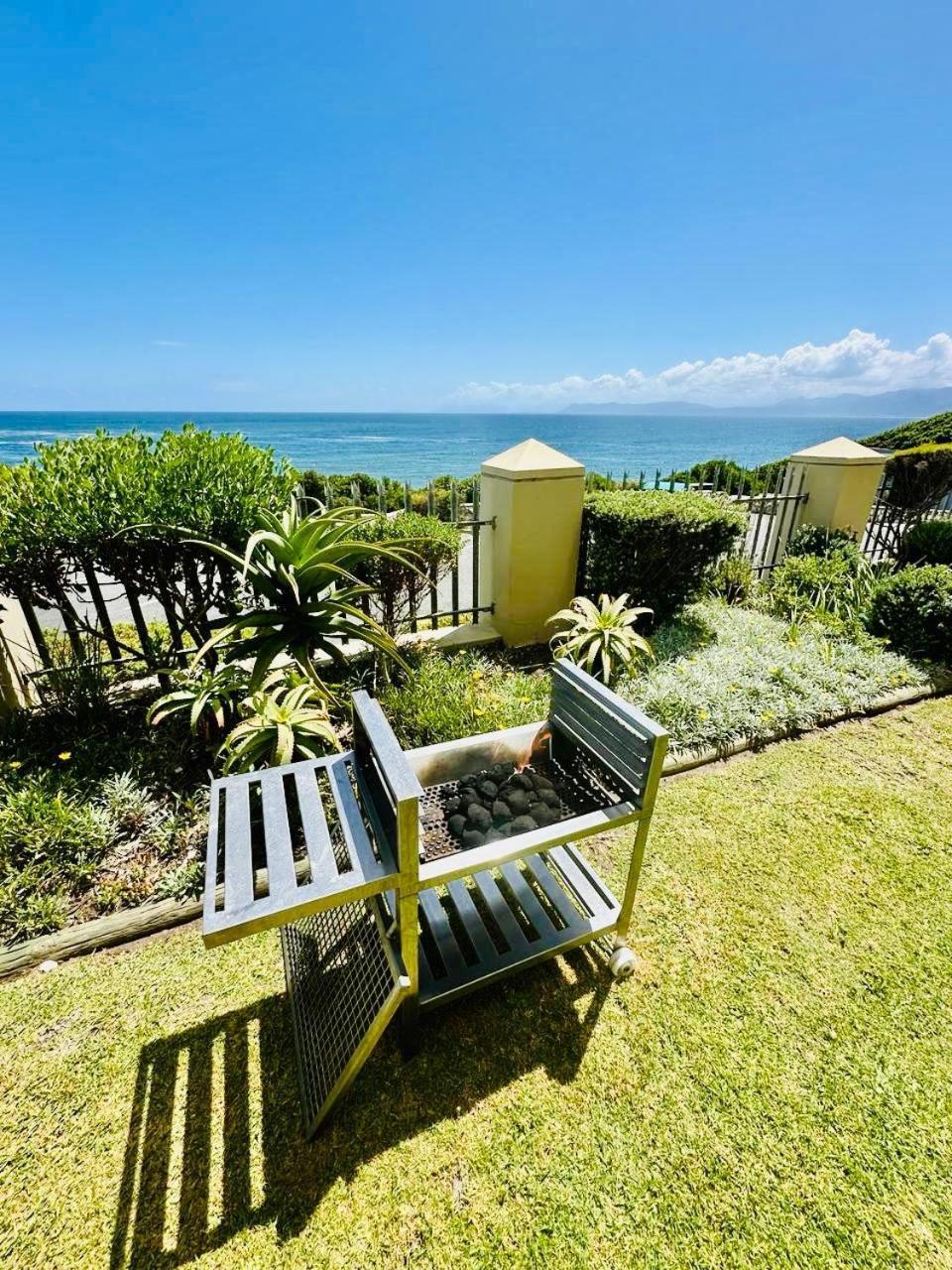 The View at Whale Cove De Kelders Appartement Buitenkant foto